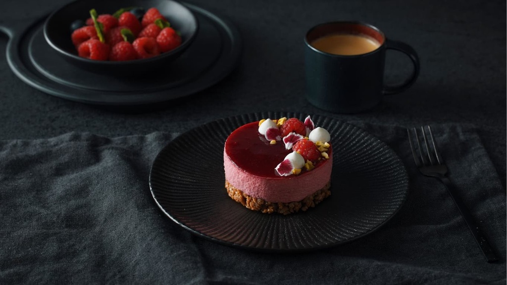 Vegan Rasberry mousse cramble