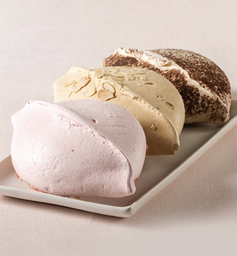 [Bol] Merengue Grande (fresa, vainilla-cacao, cafe almendras)